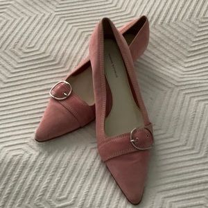 Women’s vintage Banana Republic pink suede shoes size 8